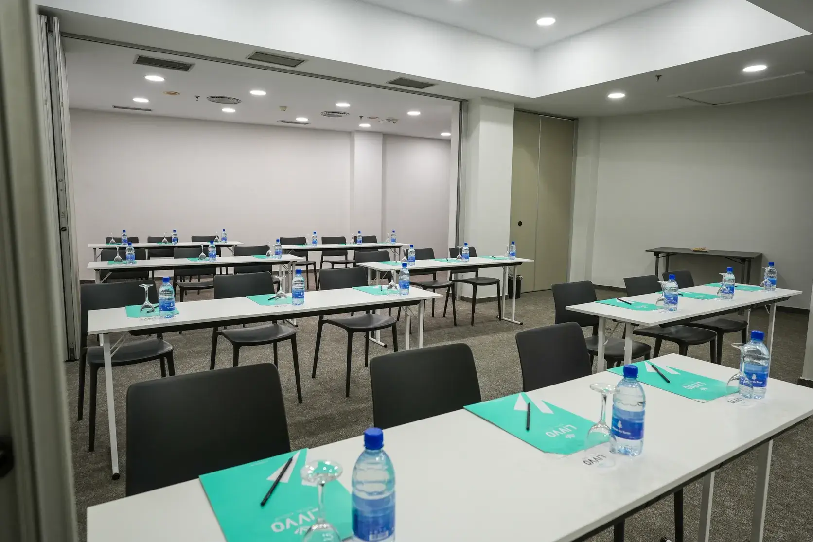 Reuniones y conferencias 1